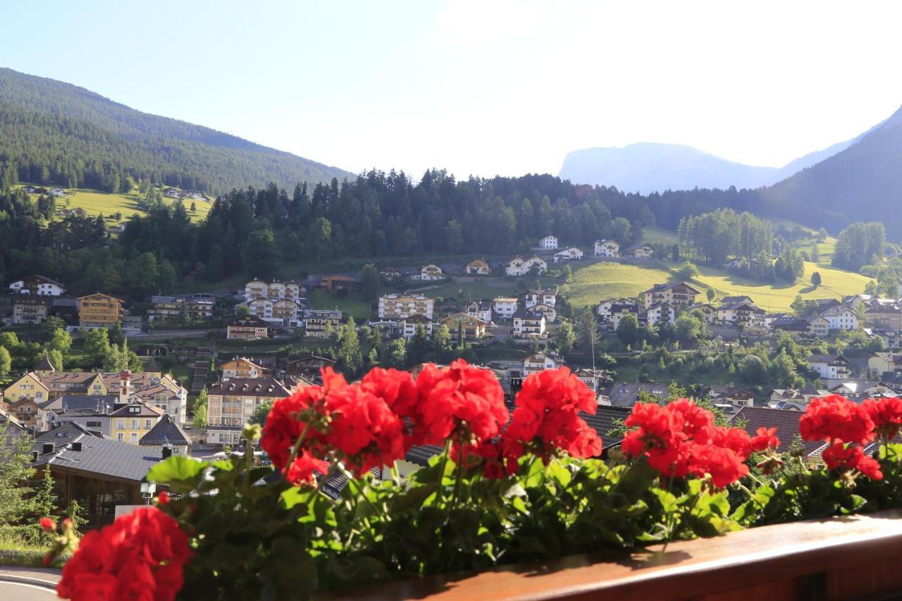 Hotel Garni Panoramik Ortisei Exterior foto