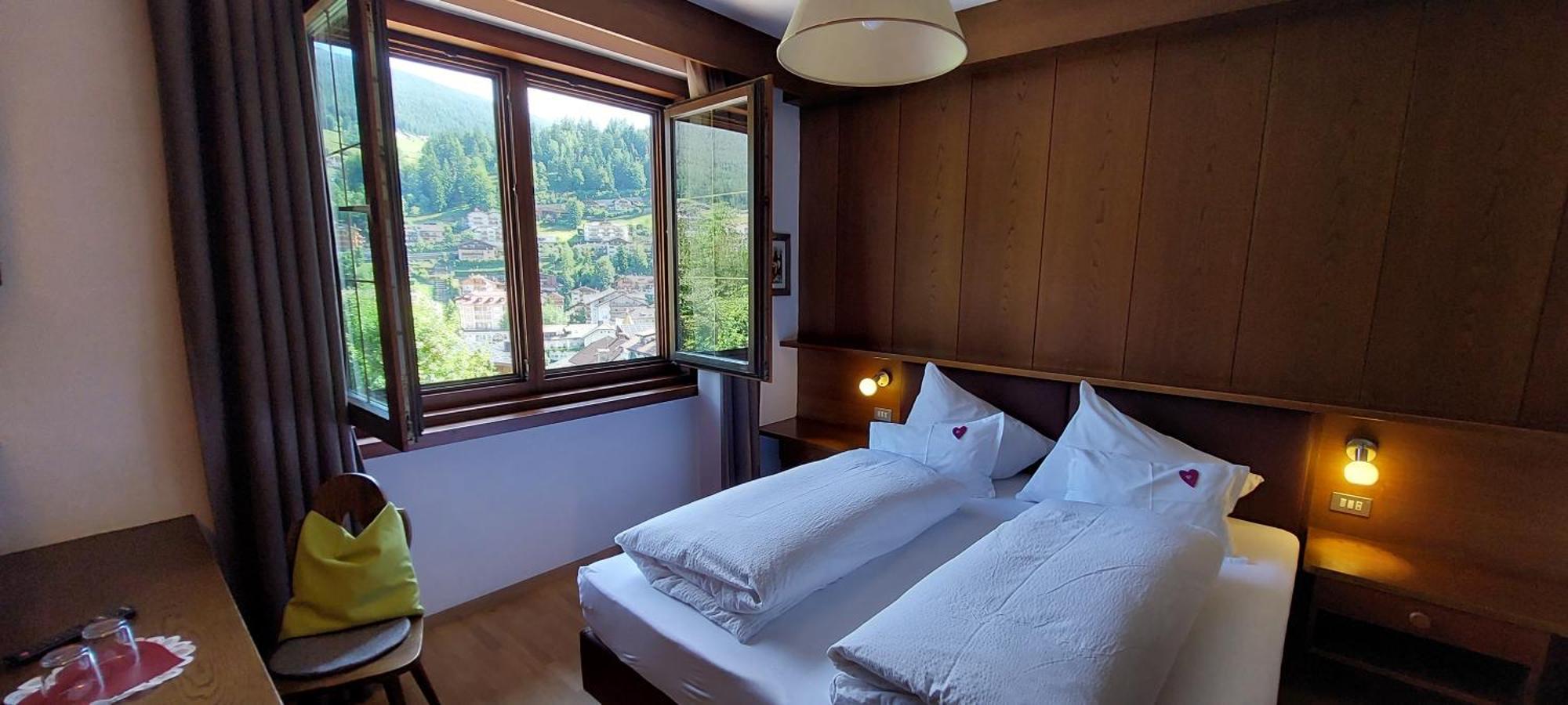 Hotel Garni Panoramik Ortisei Exterior foto