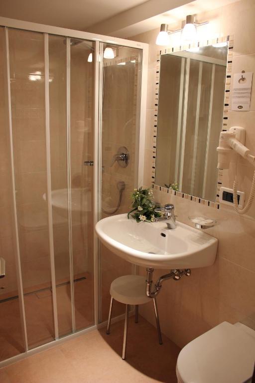 Hotel Garni Panoramik Ortisei Habitación foto