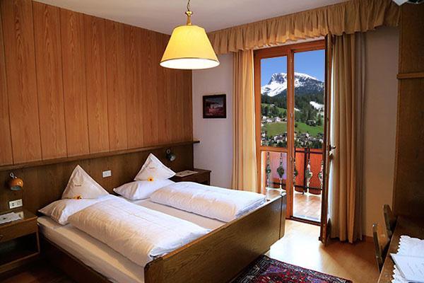 Hotel Garni Panoramik Ortisei Exterior foto